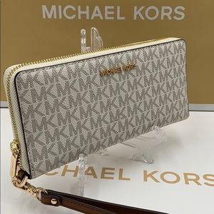 MICHAEL KORS Jet Set Travel Continental PVC Zip